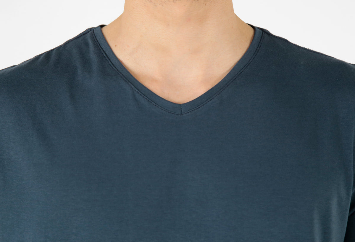Camiseta Masculina Premium Algodão Egípcio Gola V